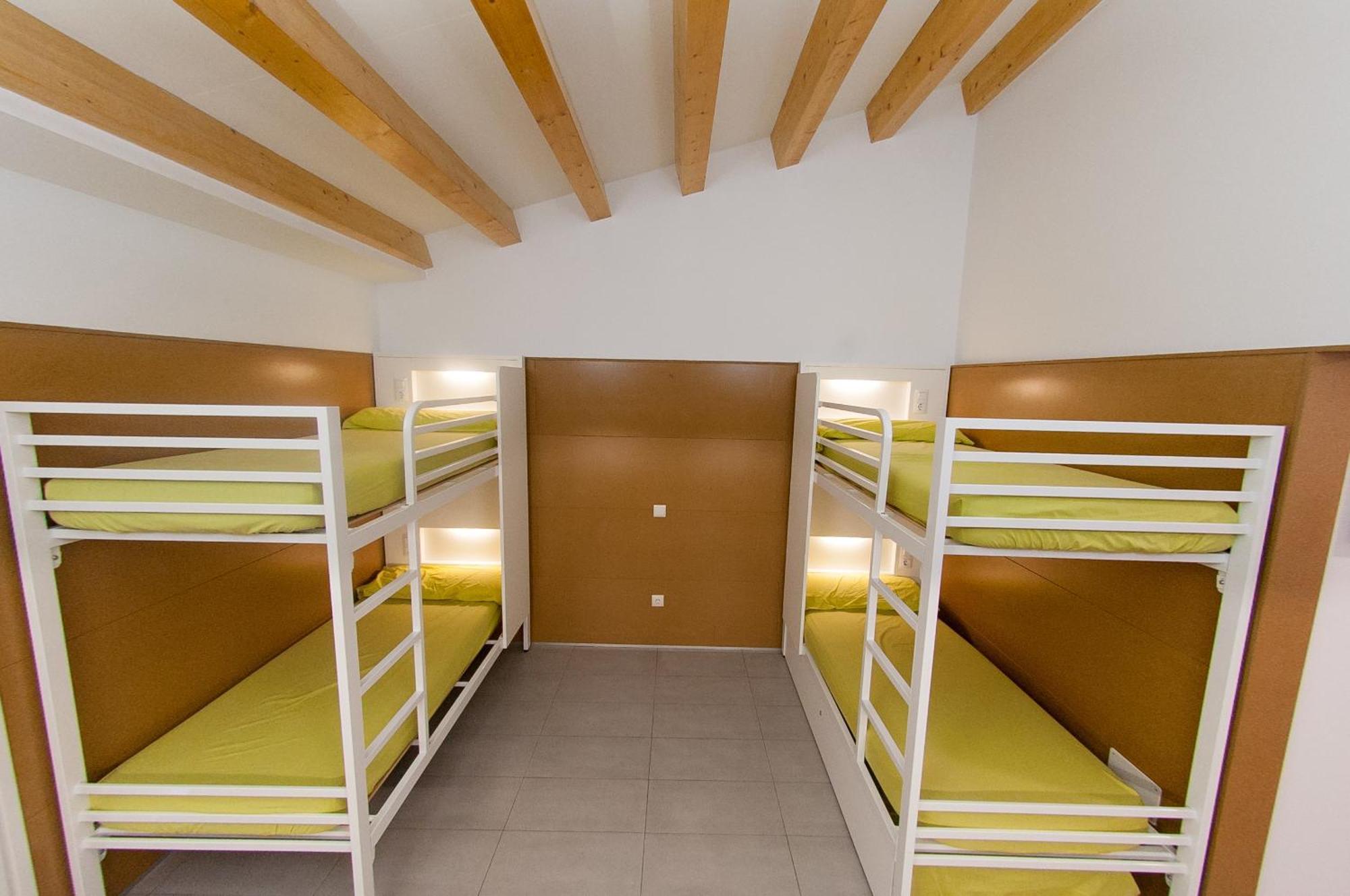 La Seu D'Urgell Xanascat Hostel Bilik gambar